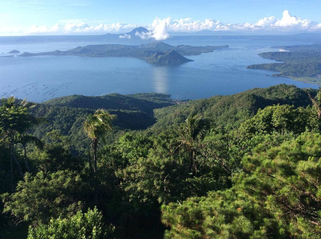 The Carmelence View Bed & Breakfast Tagaytay City Екстериор снимка
