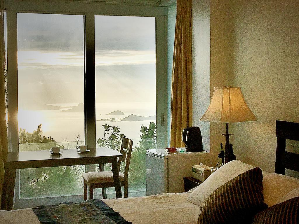 The Carmelence View Bed & Breakfast Tagaytay City Екстериор снимка