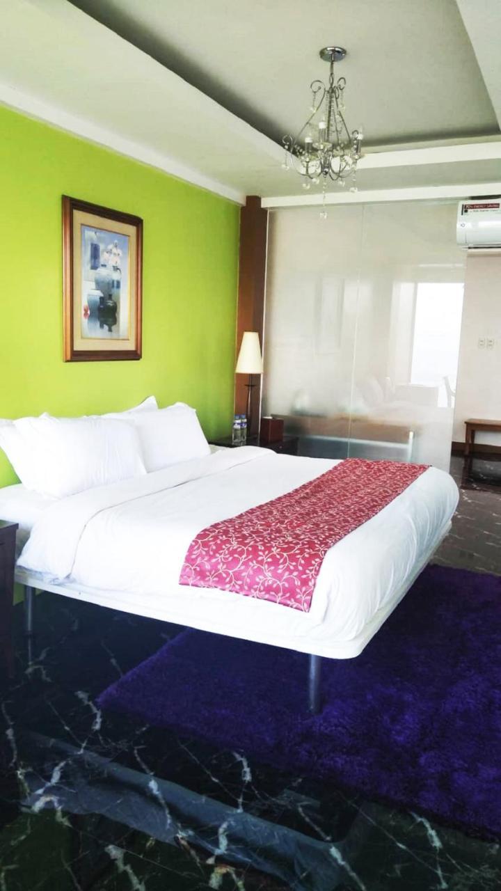 The Carmelence View Bed & Breakfast Tagaytay City Екстериор снимка